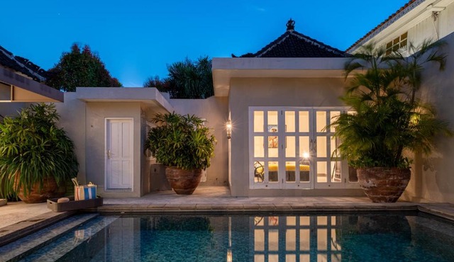 VILLA BELLA - 7Min Beach Access - 10min to Canggu in Seminyak
