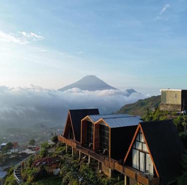 Villa Dieng Sikapuk Hill Superior Cabin