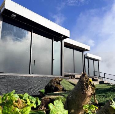 Villa Dieng Sikapuk Hill Deluxe Cabin in Kejajar