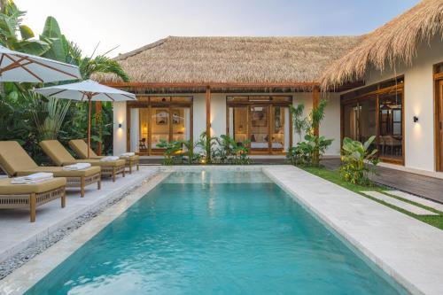 Villa Loka Sama, Tropical Oasis 3BR Private Pool Villa in Ubud