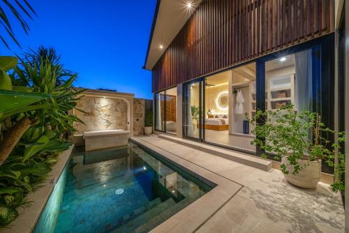 Villa Seabel - AYO 5, Chic 2BR Tropical Getaway in Seseh, Close to Beach