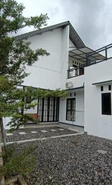 Villa Trojayan in Mungkid