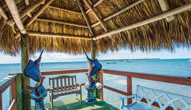 VRNR Luxury Collection Mariners Club 316, Private Gym, Pool Tbl, Boat Slip Avail in Key Largo