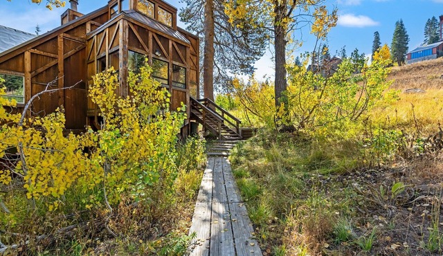 Walk to the Lake Amazing 5 Bedrm - VH#343 by Bear Valley Vacation Rentals in Bear Valley
