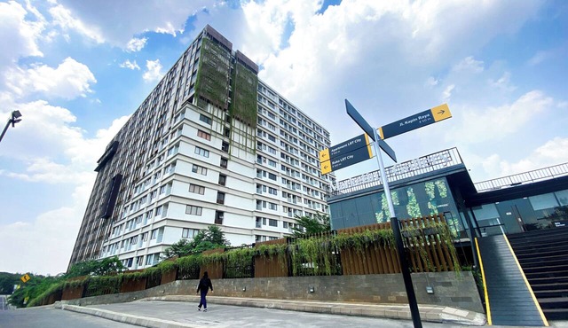 Warm And Comfy Studio At Apartment Lrt City Jatibening