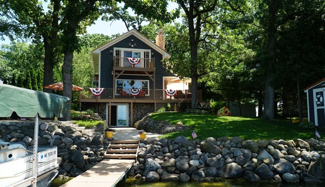 Waterfront Home! Enjoy amazing fishing and sunsets over stunning Fox Lake. in Fox Lake