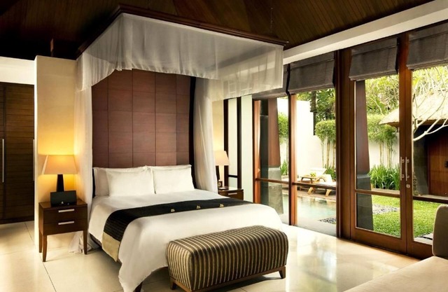 Deluxe Villa with Plunge Pool in the centre of Seminyak 4