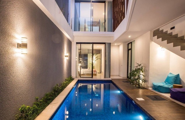 Modern minimalist walk to Berawa beach