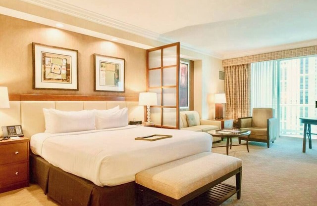 No Resort Fee | Balcony Strip Views, Pools & Parking in Las Vegas