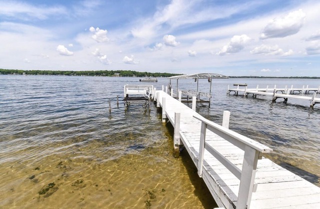 WATERFRONT- DELAVAN LAKE HOME, PIER-BEST SUNSETS!! in Delavan