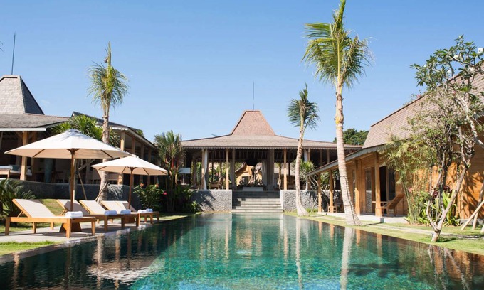 Kerobokan Villa | 1070 m² Villa ∙ 12 bedrooms ∙ 24 guests