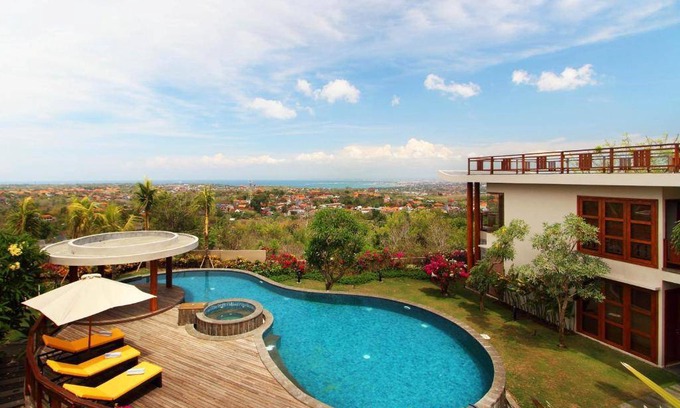 Mumbul Villa | 130 m² Villa ∙ 4 bedrooms ∙ 8 guests