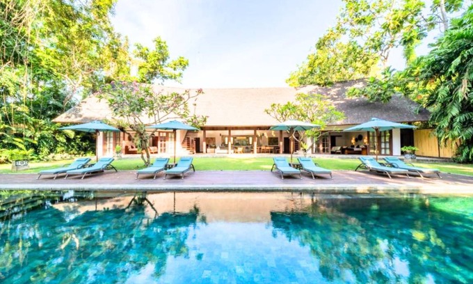 Padonan Villa | 2775 m² Villa ∙ 7 bedrooms ∙ 14 guests