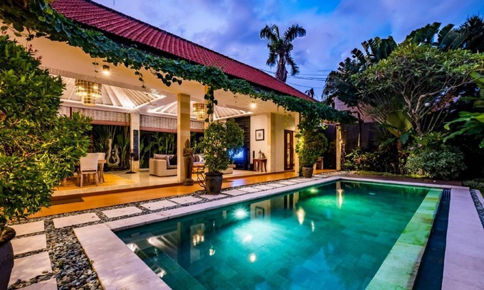 Drupadi Villa | 350 m² Villa ∙ 3 bedrooms ∙ 7 guests
