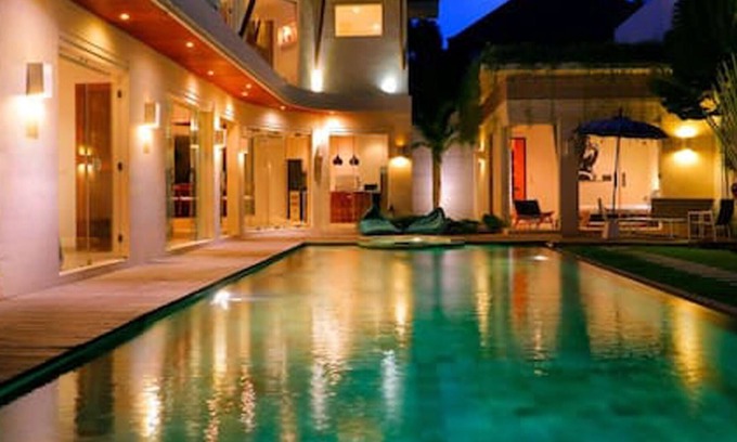 Seminyak Villa | 4 bedroom villa @Heart of Seminyak