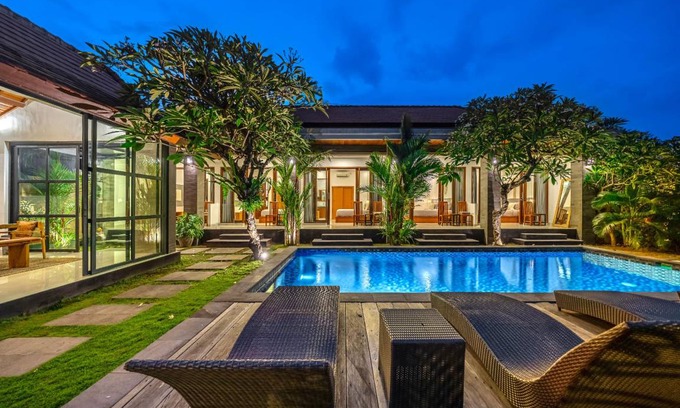 Batu Bolong Villa | 400 m² Villa ∙ 5 bedrooms ∙ 10 guests