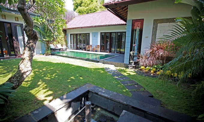Dyanapura Villa | 5 Bedroom ensuite, 2 villas side by side, Sleeps up to10 guests, Staff service