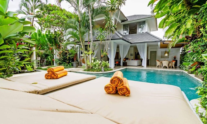 Central Seminyak Villa | 500 m² Villa ∙ 5 bedrooms ∙ 12 guests