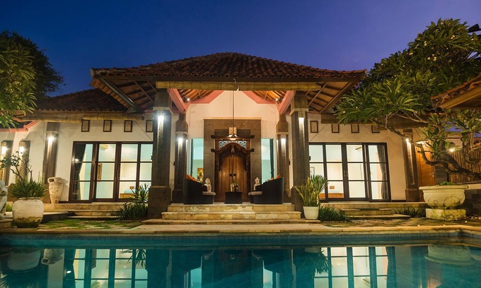 Nusa Dua Villa | 7 Bdr - Last Minute Deal 50%+ OFF! Nusa Dua