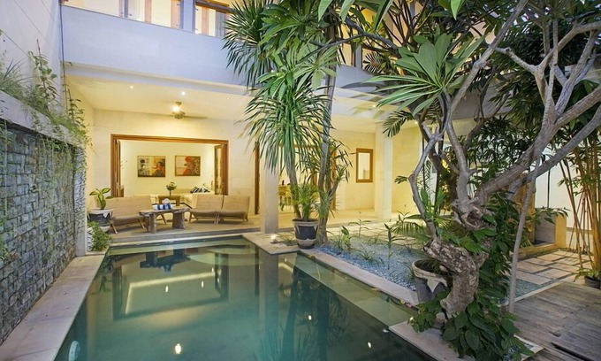 Laksmana Villa | Beautifully Designed Modern 3BR Villa, Seminyak - 5Min Walk To Eat Street!
