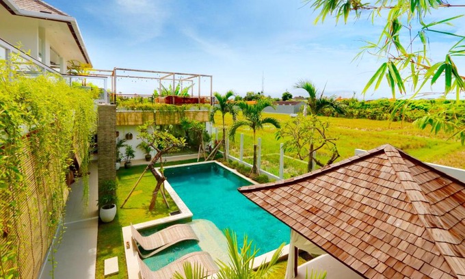Sunset Road Villa | BRAND NEW 7 BDR luxurious villa in Seminyak !