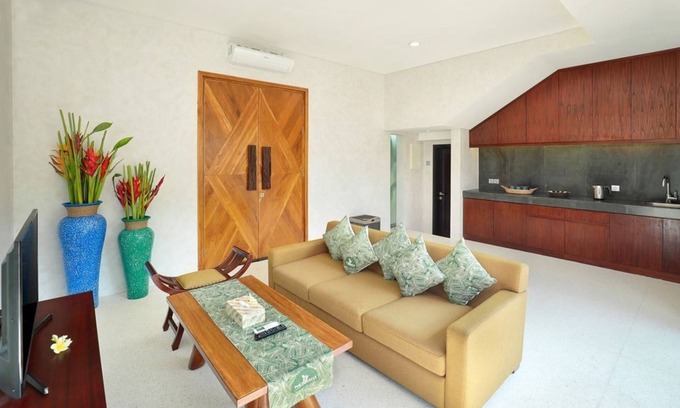 Kampial Villa | Clean, Spacious, Quiet Villa in Nusa Dua, 2 Bedrooms, Close to GWK Cultural Park