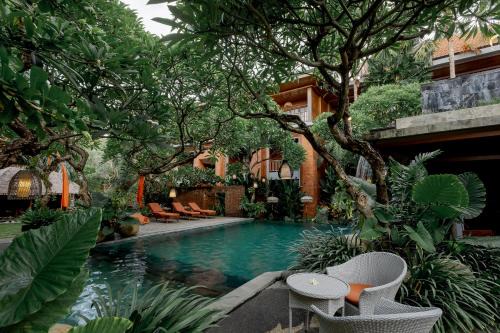 Kuta Hotel | Fourteen Roses Boutique Hotel, Kuta