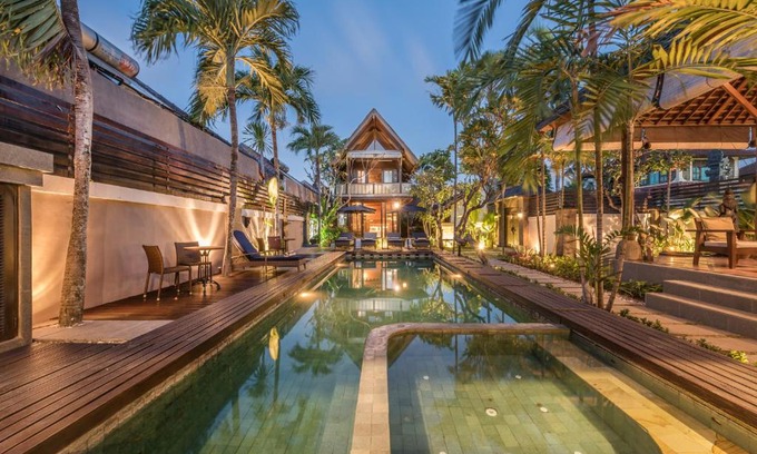 Laksmana Villa | Lime, Luxury 4 bedroom Heart of Seminyak