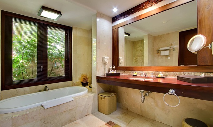 Kartika Plaza Villa | Lovely Villa, Private Pool, 2 minutes walk from the beach