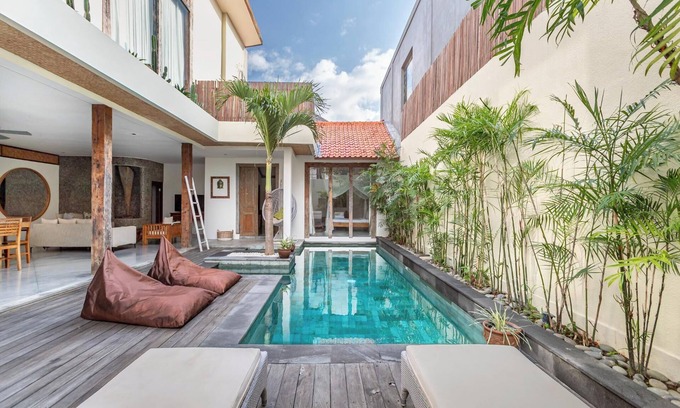 Drupadi Villa | Modern 2BR Seminyak Big Bedrooms + Bathtub Pool