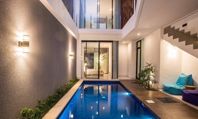 Berawa Villa | Modern minimalist walk to Berawa beach