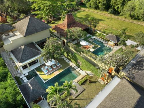 Batu Bolong Villa | OMEGIA Canggu by Nakula