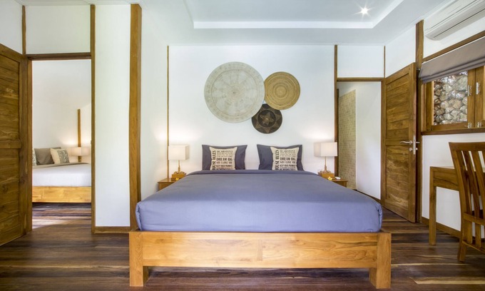 Batu Bolong House | ORORA B6-NEW SPOT in the heart of CANGGU; 2 bedroom 400 m from the beach