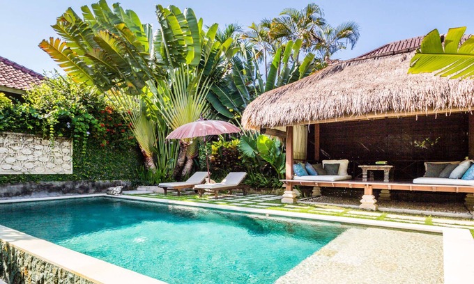 Batubelig Villa | Rent a Luxury Villa in Bali Close to the Beach, Bali Villa 2074