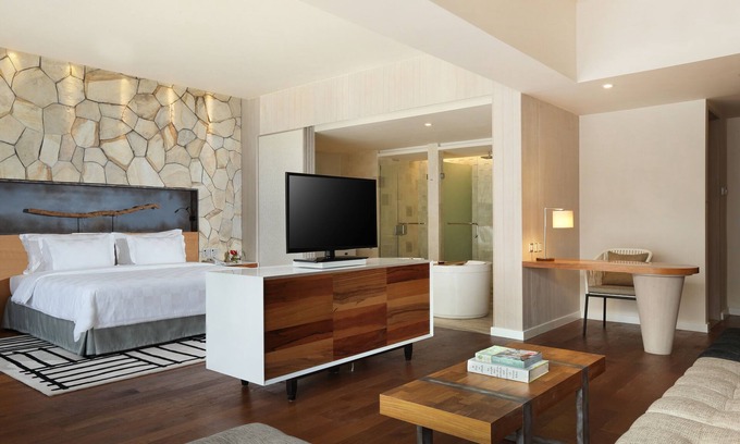 Nakula Apartment | Spacious Modern Suite with Free Minibar Items (T Sand Suite18)