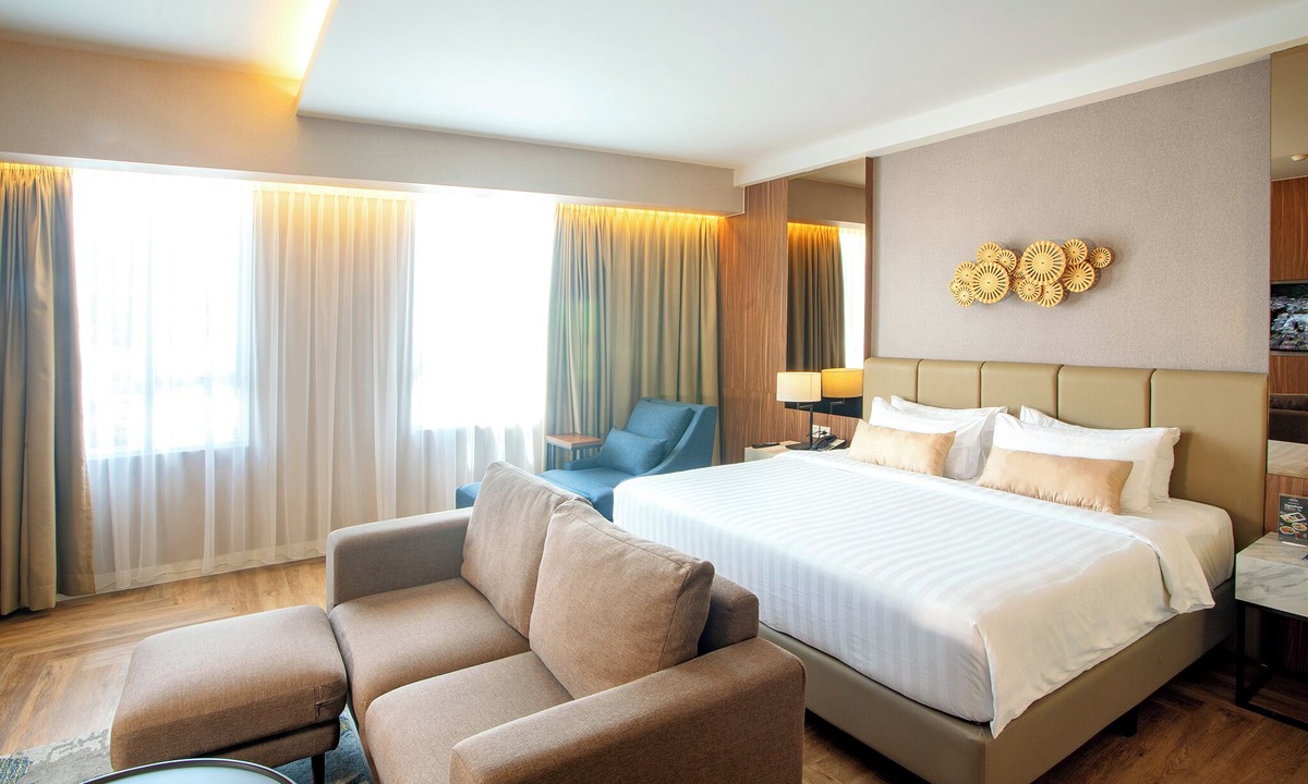 Padang Hotel | The ZHM Premiere Padang