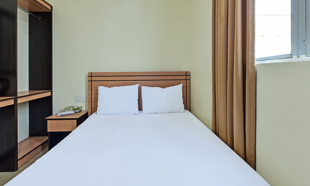 Karawang Hotel | SPOT ON 91336 Guesthouse Tarumanegara