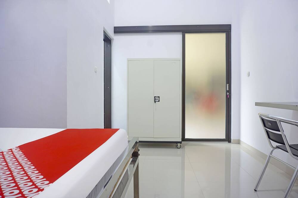 Makassar Hotel | OYO 3123 Orchid Homestay Syariah