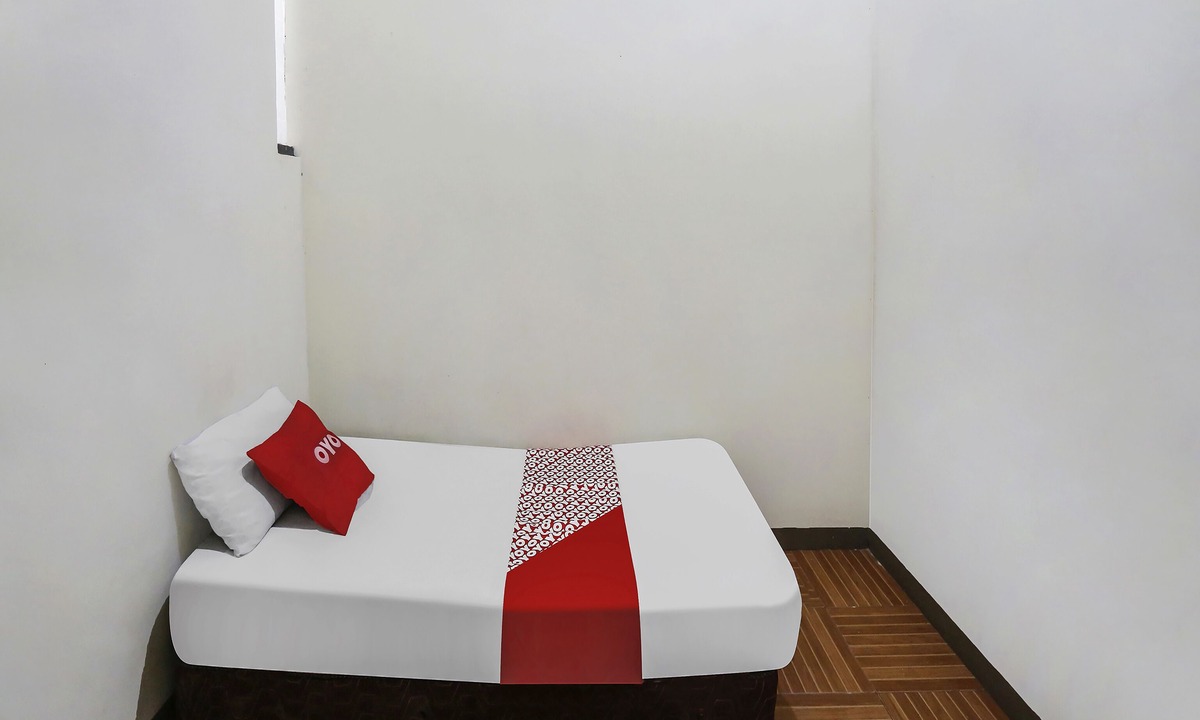 Tenggarong Hotel | OYO 90825 Hotel Lizha 2