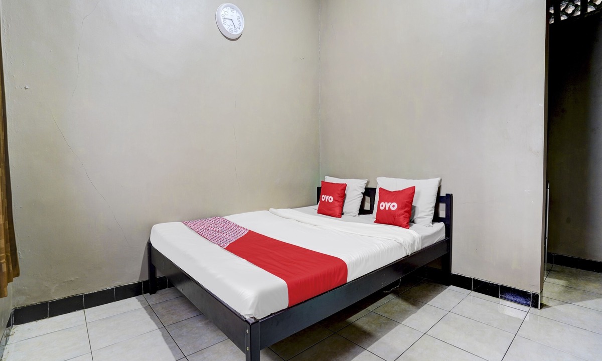 Jalaksana Hotel | Hotel O Wisma Al-fahmi Syariah