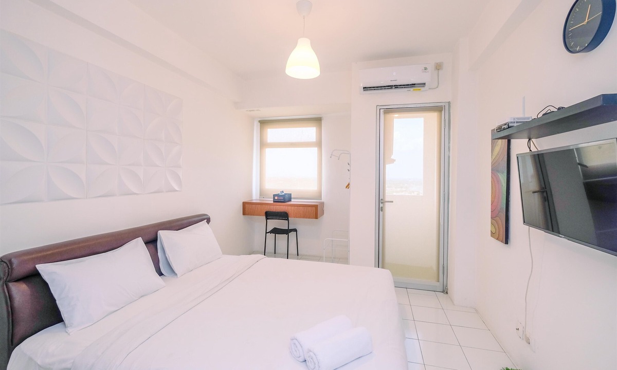 Gunung Putri Apartment | Cozy and Tranquil Studio Apartment at Gunung Putri Square