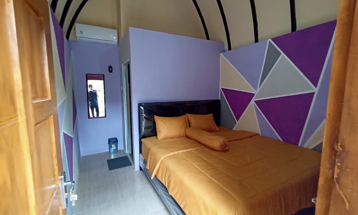 Kebumen Hotel | Bungalow Ungu Kebumen