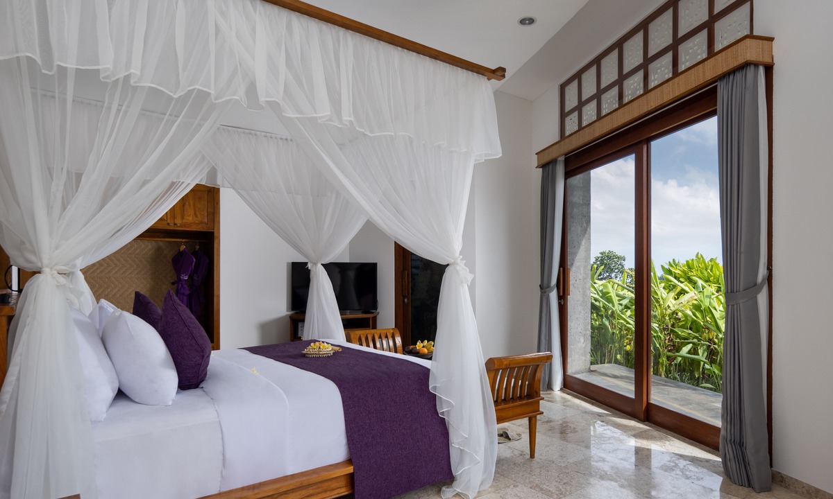 Saba Hotel | Swan Paradise A Pramana Experience