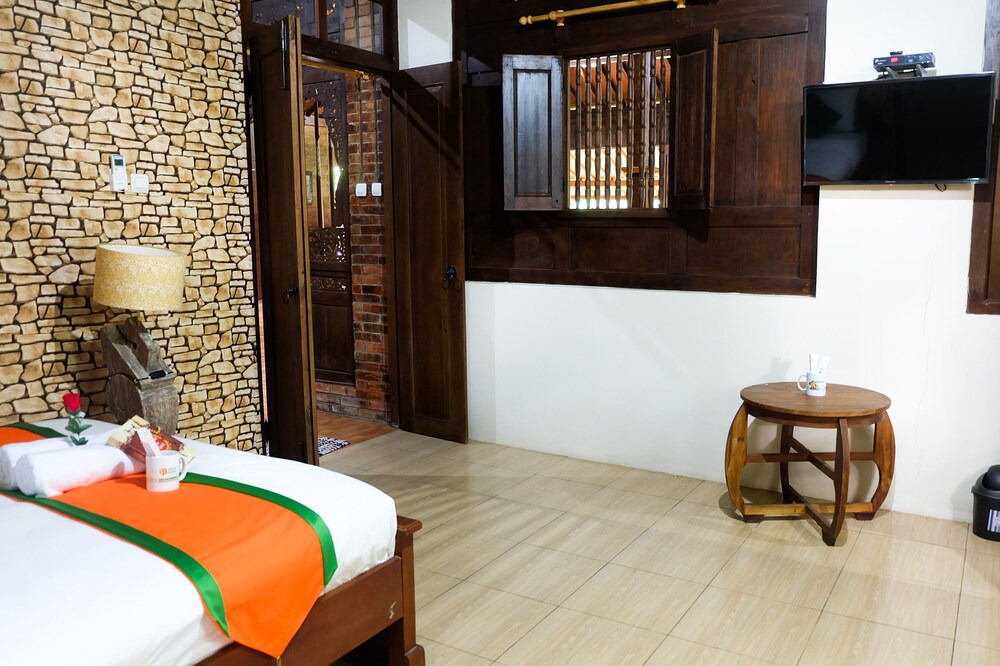 Ambarawa House | Villa Bandungan by Simply Homy