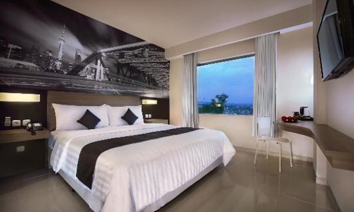 Semarang Hotel | Hotel Neo Candi Simpang Lima - Semarang by ASTON