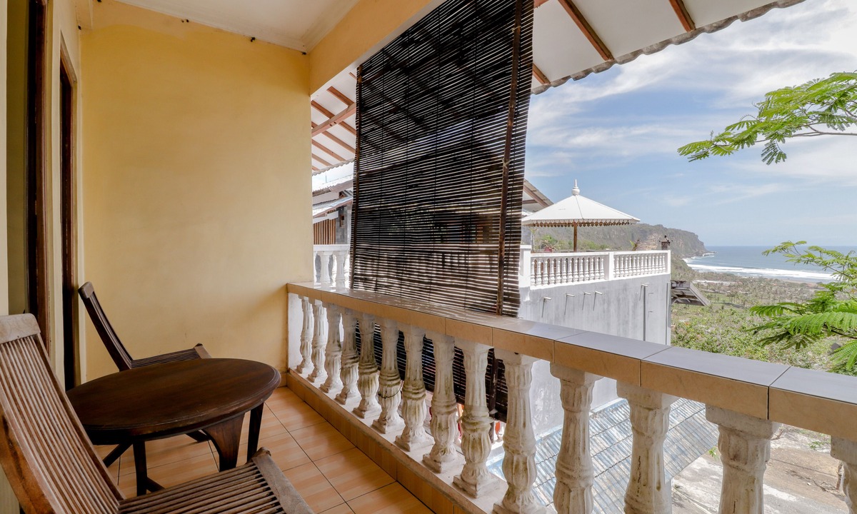 Kretek Hotel | Adinda Beach Hotel and Villa