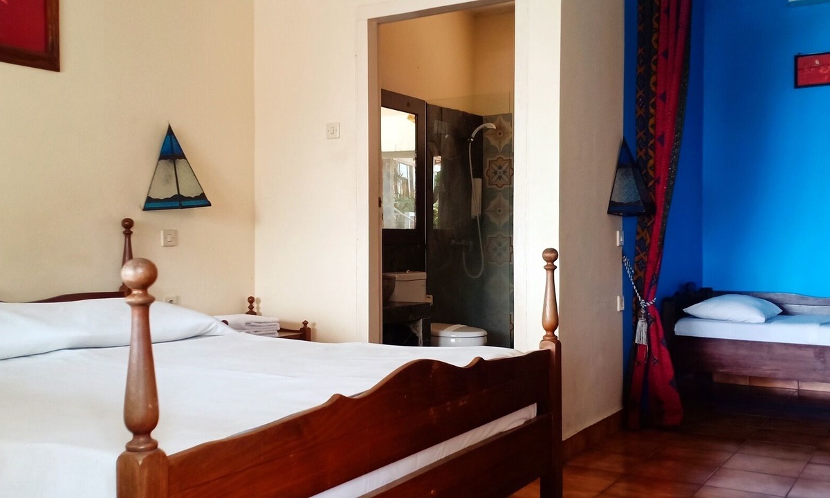 Pelabuhan Ratu Bed & Breakfast | Bunga Ayu Seaside Resort