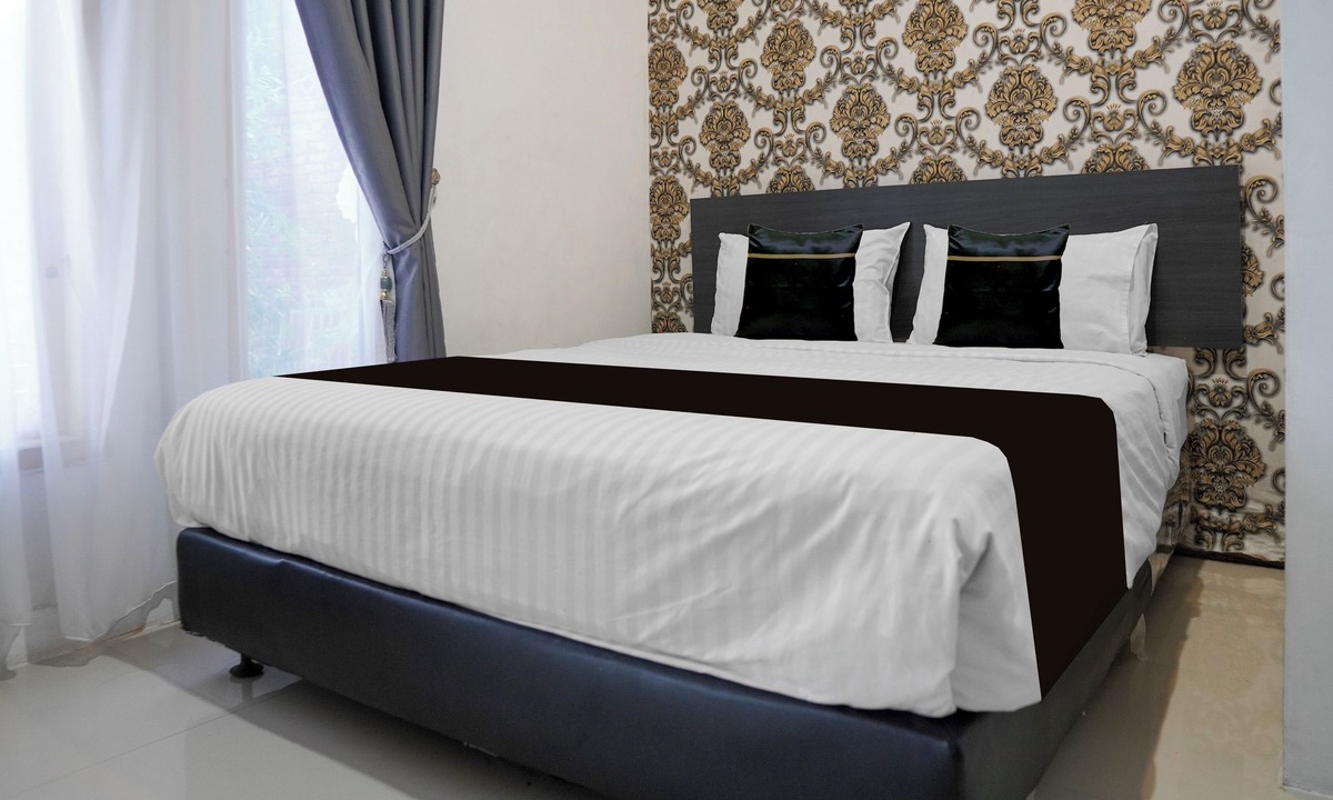 Padang Hotel | OYO 1185 Sachila Residence Syariah