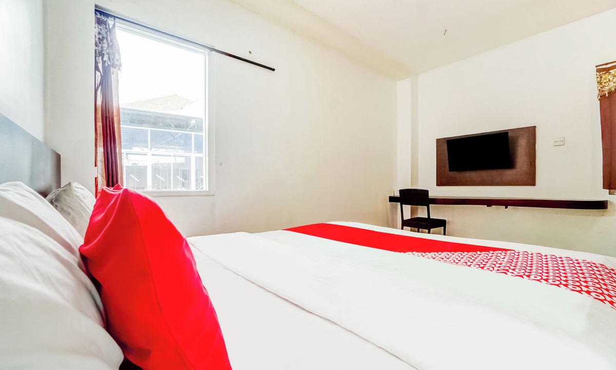 Surabaya Hotel | Hotel O Siwalankerto Near Surabaya Carnival