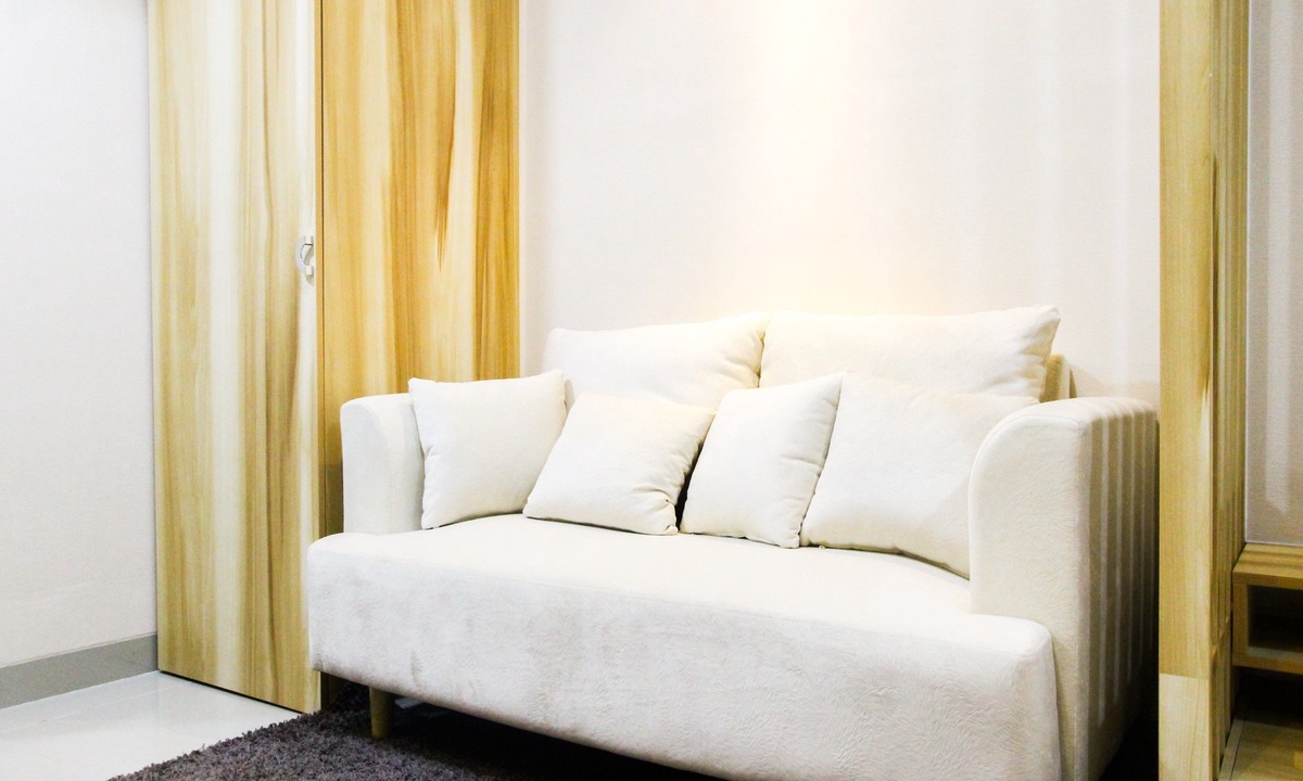 Cikarang Apartment | Modern Style The Oasis Studio Apartment with Comfortable Sofa